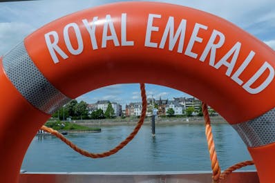 MS Royal Emerald - 1AVista - MS Royal Emerald