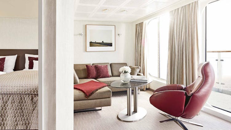 MS Europa - Hapag-Lloyd Cruises - Penthouse De Luxe Suite (K08)