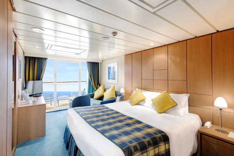 MSC Armonia - MSC Cruises - Deluxe Suite Deck 12 (SR2)