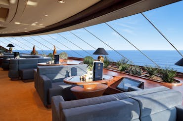 Top Sail Lounge 