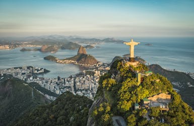 Blick auf Rio de Janerio mit der Cristusstatue, Brasilien