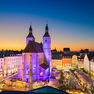 Regensburg Weihnachtsmarkt Neupfarrkirche
