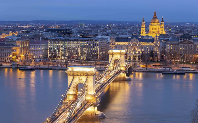 Blick über Budapest am Abend
