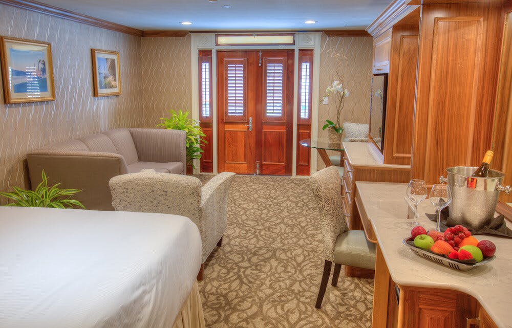 American Queen - American Queen Voyages - Luxus Suite mit privater und offener Veranda (LS)