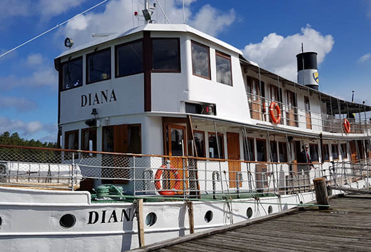 DIANA - Göta Kanal Schiff