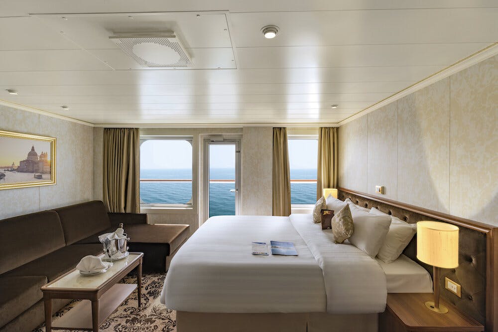  - Costa Kreuzfahrten - Suite mit Balkon und Meerblick (S)
