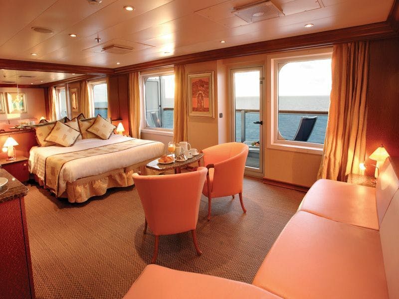 Costa Pacifica - Costa Kreuzfahrten - Suite mit Bad/Hydromassage und Balkon (S)