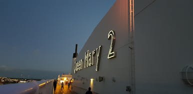 atemberaubender ocean liner - queen mary  2