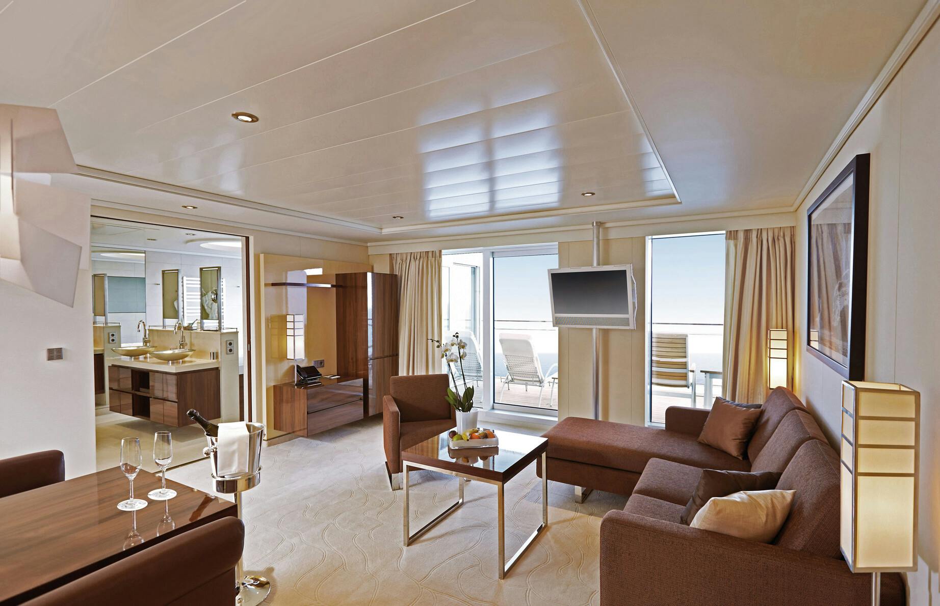 MS Europa 2 - Hapag-Lloyd Cruises - Grand Penthouse Suite