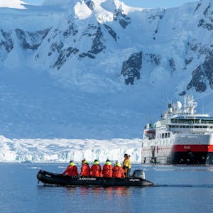 MS Fram Hurtigruten außen  
