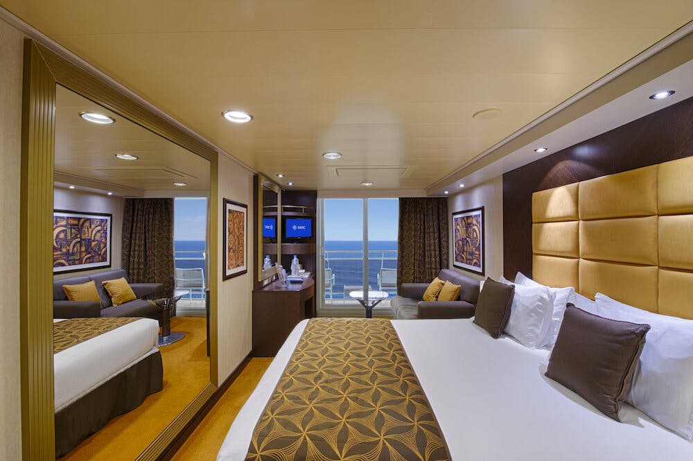 MSC Divina - MSC Cruises - Deluxe Balkonkabine mit teilweiser Sichtbehinderung (BP)