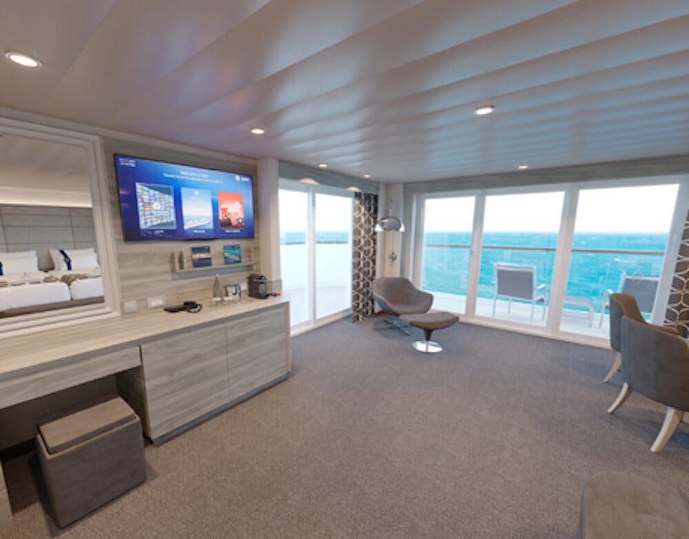 MSC World Europa - MSC Cruises - Grand Suite mit Terrasse und Whirlpool (SXJ)