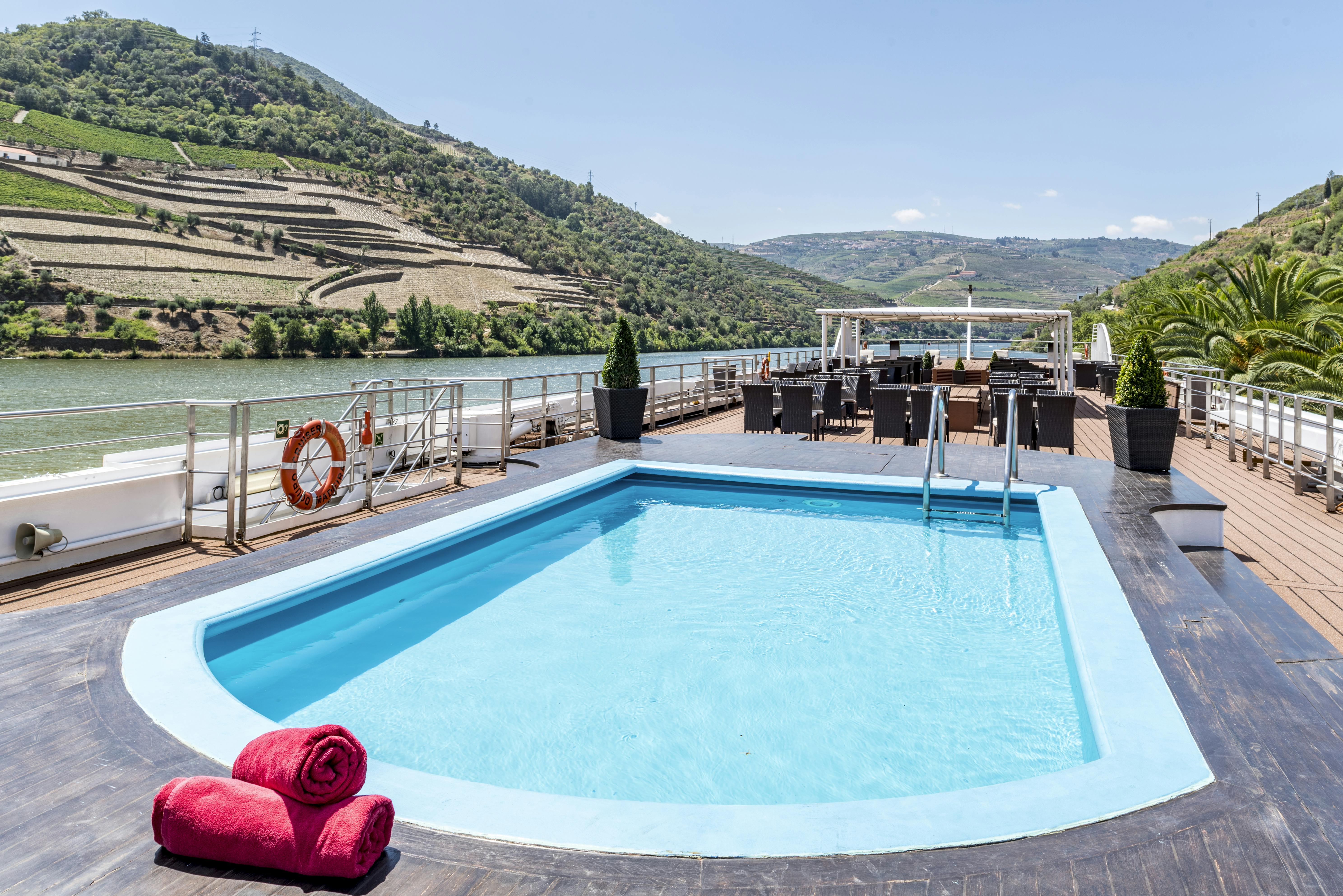Douro Queen Pool