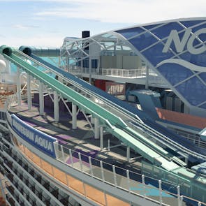 NCL MS Norwegian Aqua_Leben an Bord_außen_an Deck_Wasserrutsche_Slidecoaster