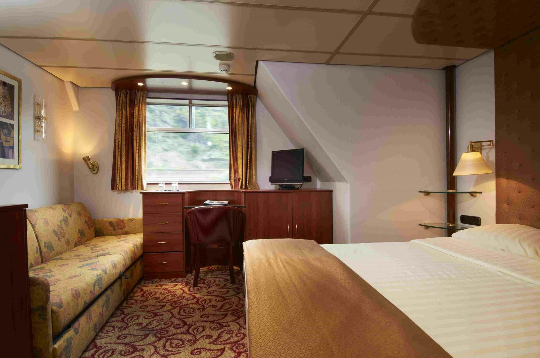 SWITZERLAND II - Ohne Reederei - 2-Bett Mini Suite, Emerald Deck