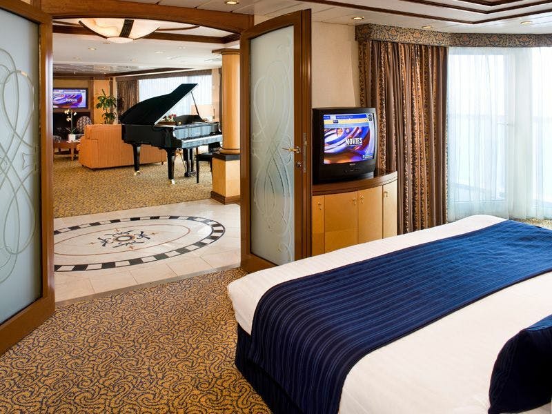 Jewel of the Seas - Royal Caribbean International - Two Bedroom Suite (OT)