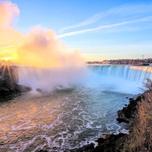 Niagara_Falls_AdobeStock_127517519 © Aqnus_ztv5