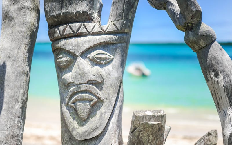 Steinstatue auf den Fidschi Inseln