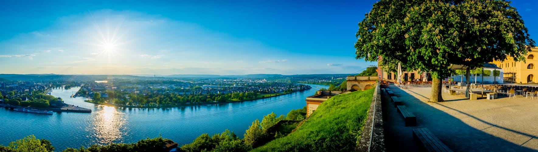 Koblenz_Deutsches Eck_AdobeStock_203250764 © CPN
