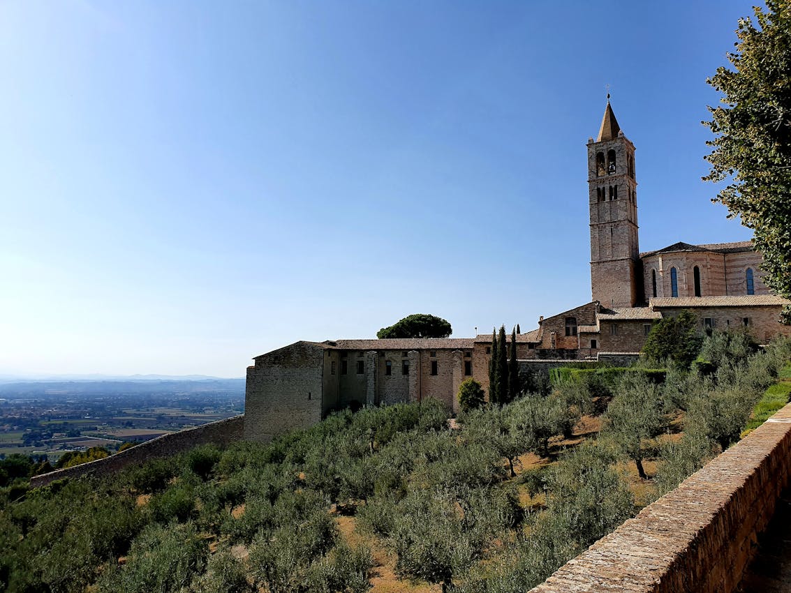 Die Basilika Santa Chiara in Assisi