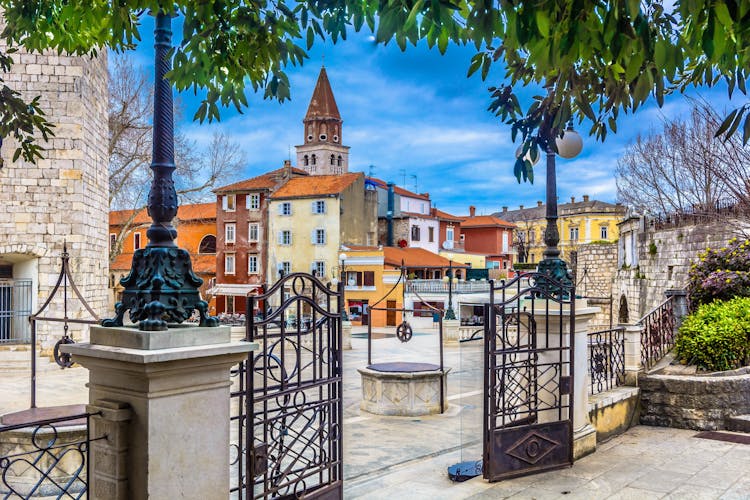 Zadar Platz der 5 Brunnen Kroatien