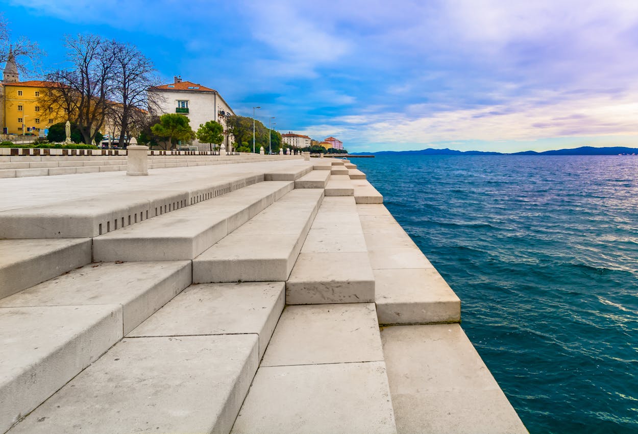 Blick auf die Meeresorgel in Zadar, Kroatien 