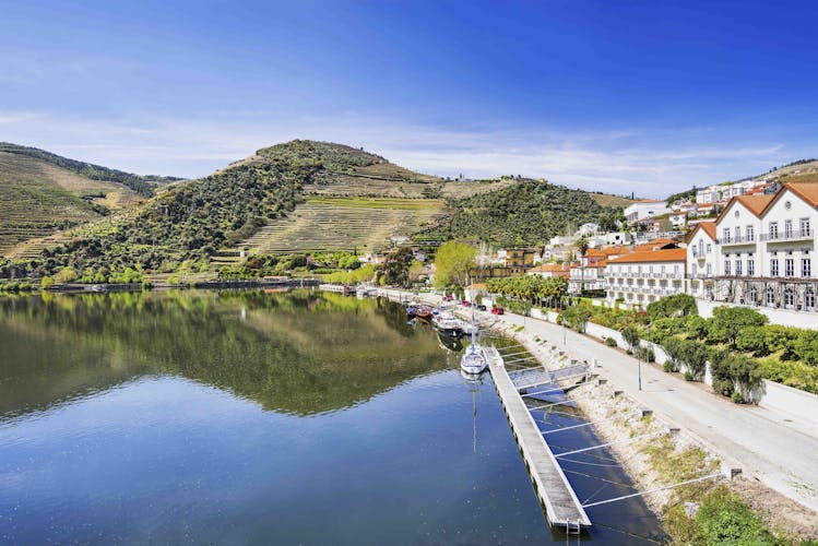 Q:\Destinationen\Portugal\Festland\Douro\Pinhao_AdobeStock_164376390 © kite_rin_abo_web.jpg