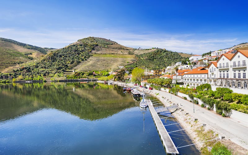 Q:\Destinationen\Portugal\Festland\Douro\Pinhao_AdobeStock_164376390 © kite_rin_abo.jpeg