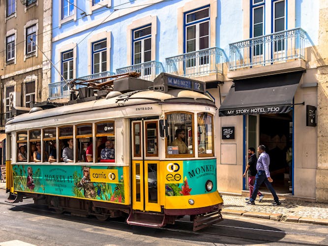 Lissabon Straßenbahn Portugal Europa Bahn Westeuropa Straße