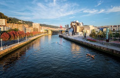 Bilbao_Guggenheim_AdobeStock_205341018_© pixels_of_life