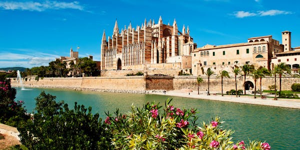 Blick auf die Kathedrale in Palma de Mallorca 
