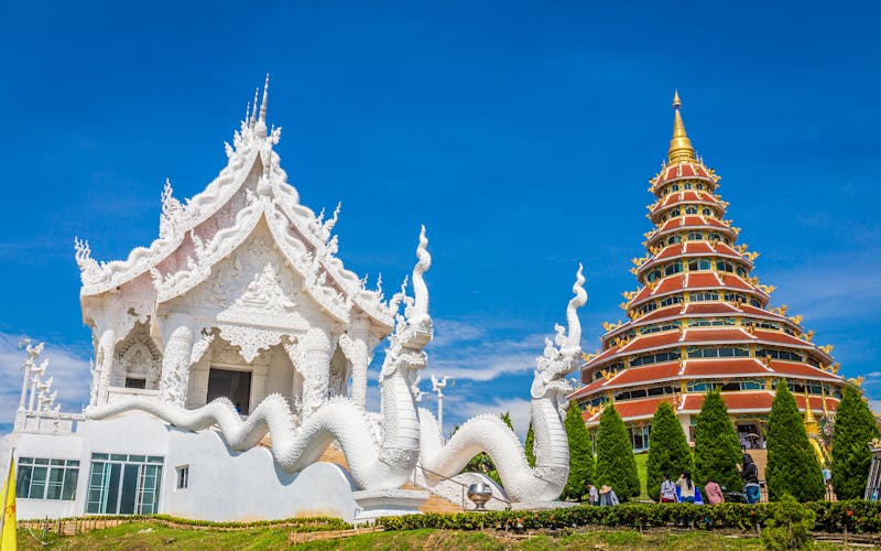 Q:\Destinationen\Thailand\Chiang Rai_Huai Pla Kung Temple_AdobeStock_392177460 © powerbeephoto_abo.jpeg