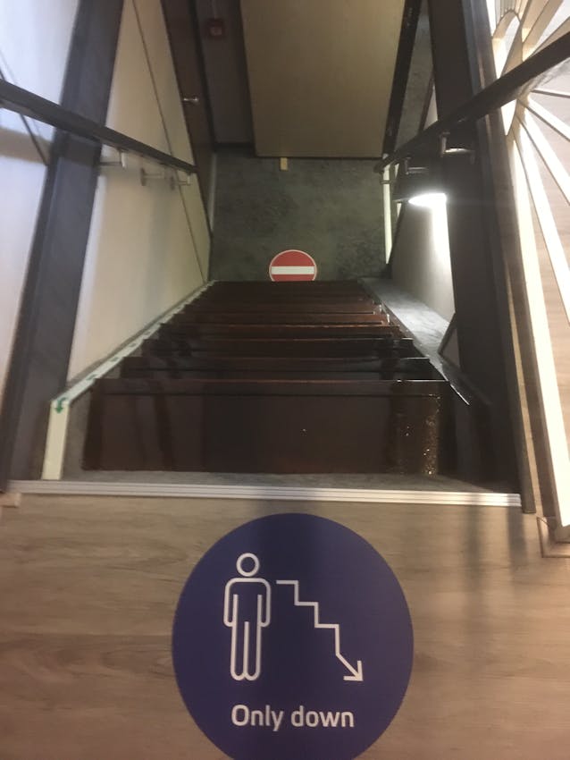 Einbahnstraße: Hier darf die Treppe nur abwärts genutzt werden