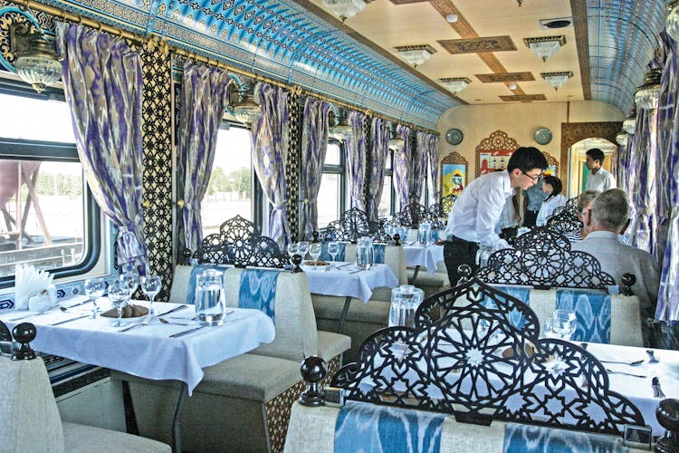 Der Speisewagen im Orient Silk Road Express