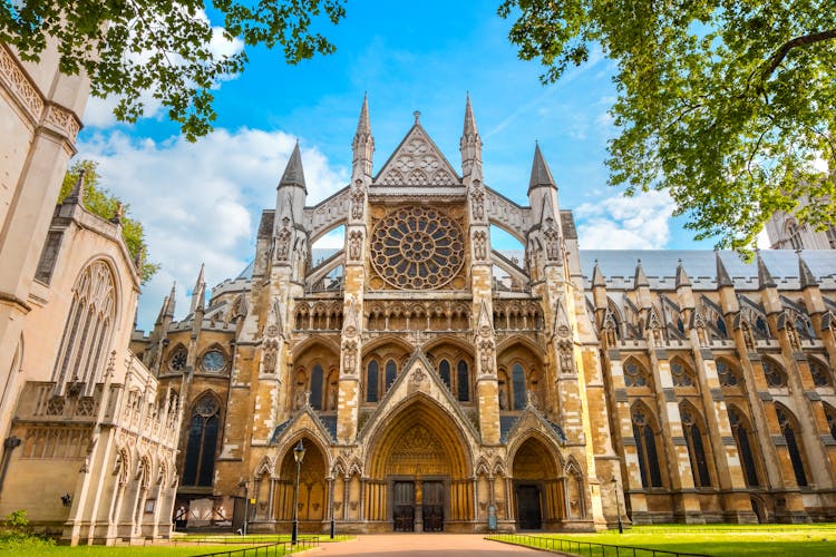 Westminster Abbey_AdobeStock_221375907©coward_lion